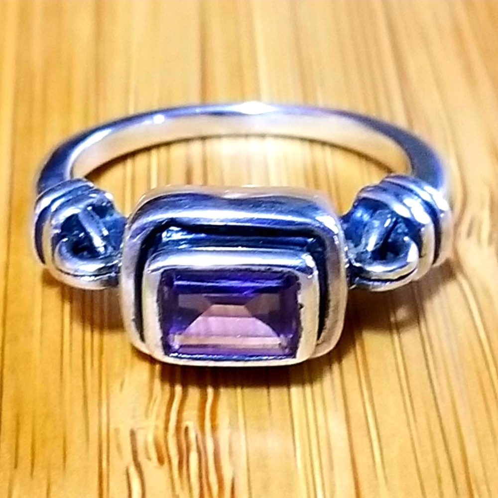 Silpada Sterling Silver & Amethyst Ring - Picture 2 of 8